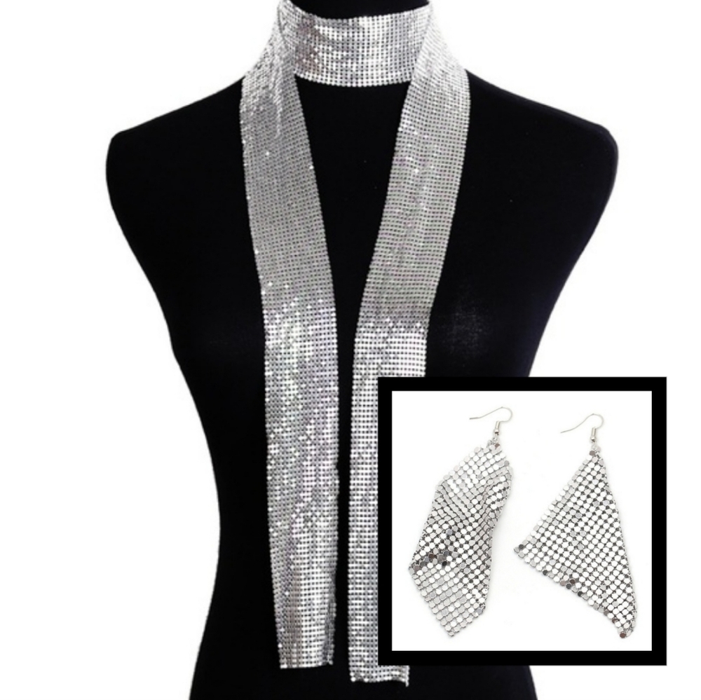 Elegant Silver Mesh Necklace